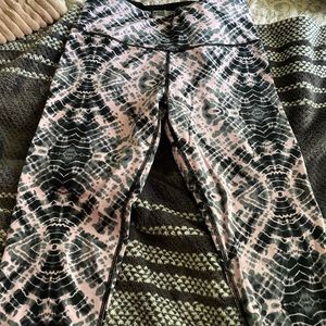 Victoria Sport legging, very cute.